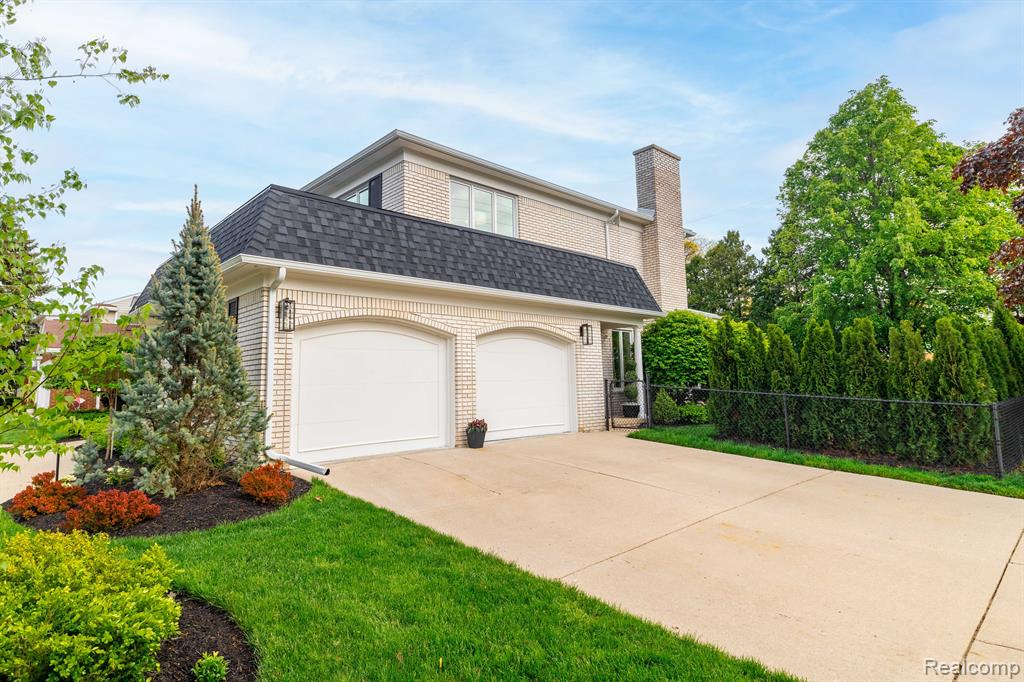 655 Canterbury Road Grosse Pointe Woods, MI 48236 - Photo 48 of 58
