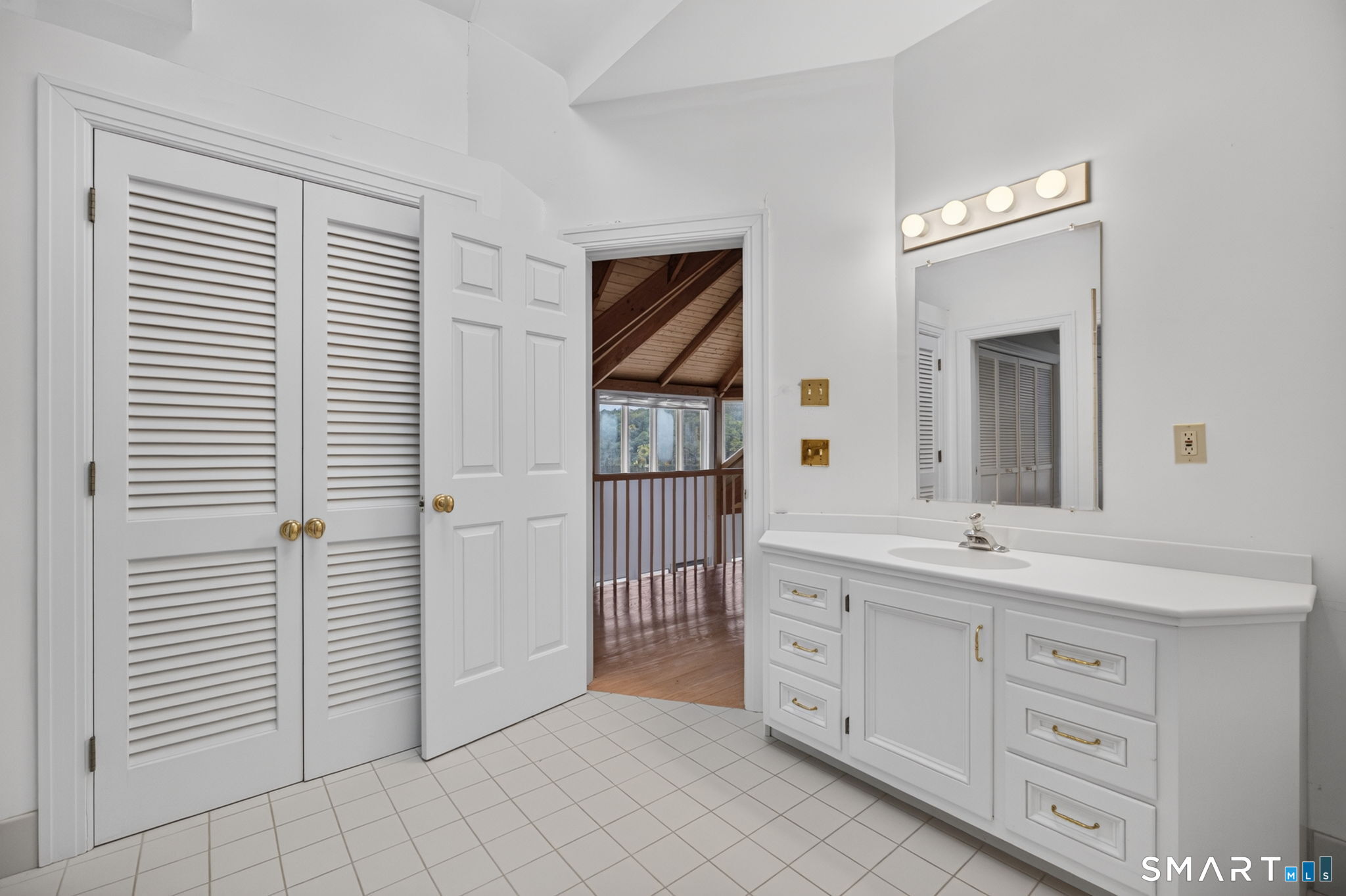 87 Cove Road Lyme, CT 06371 - Photo 31 of 38 Gallery Image 31