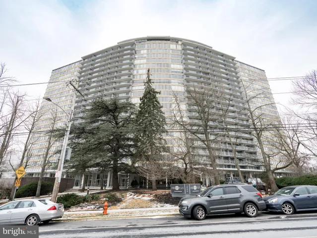 a car parked in front of a building