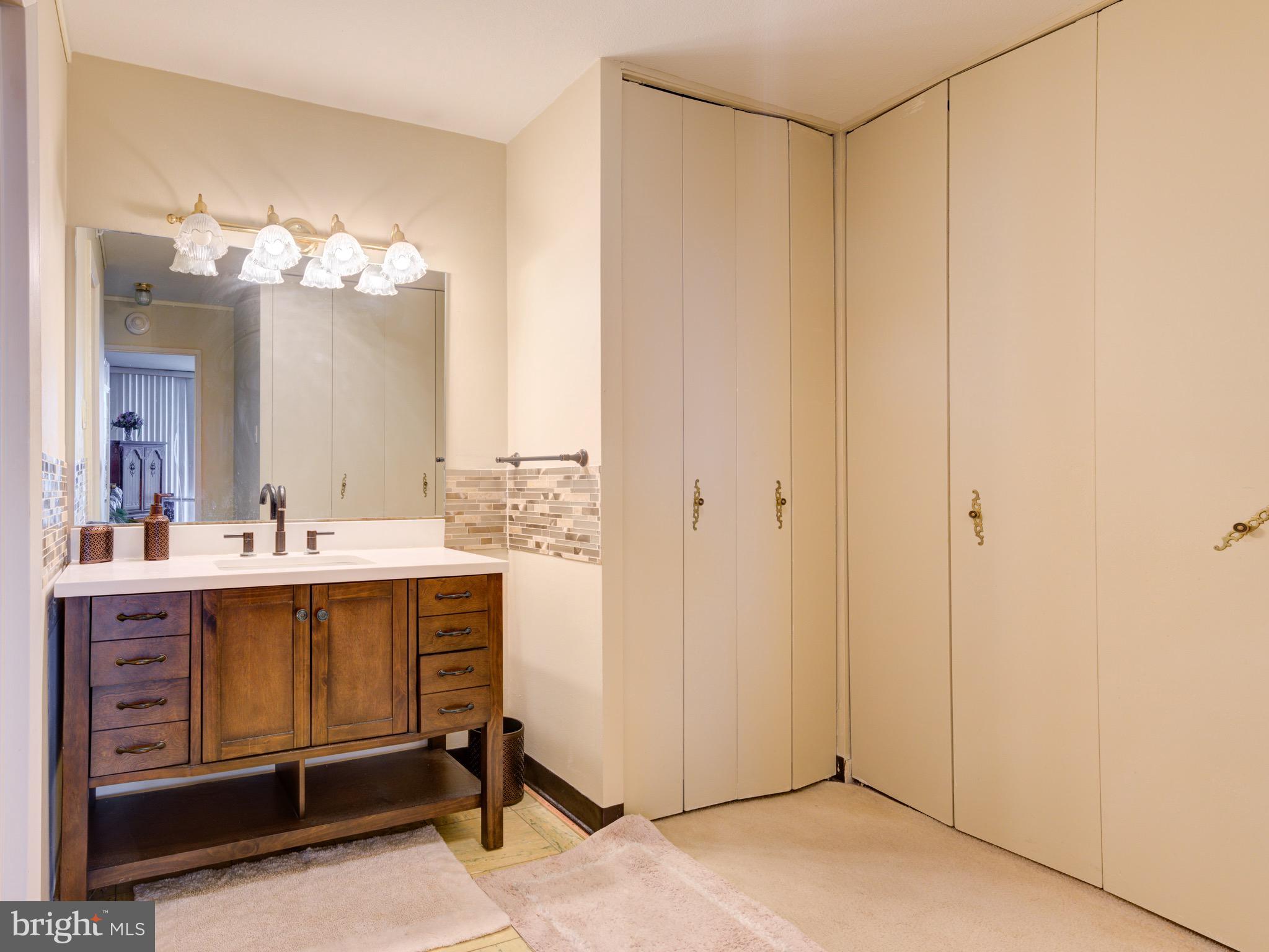 3900 West Ford Road, Unit 18B Philadelphia, PA 19131 - Photo 9 of 21