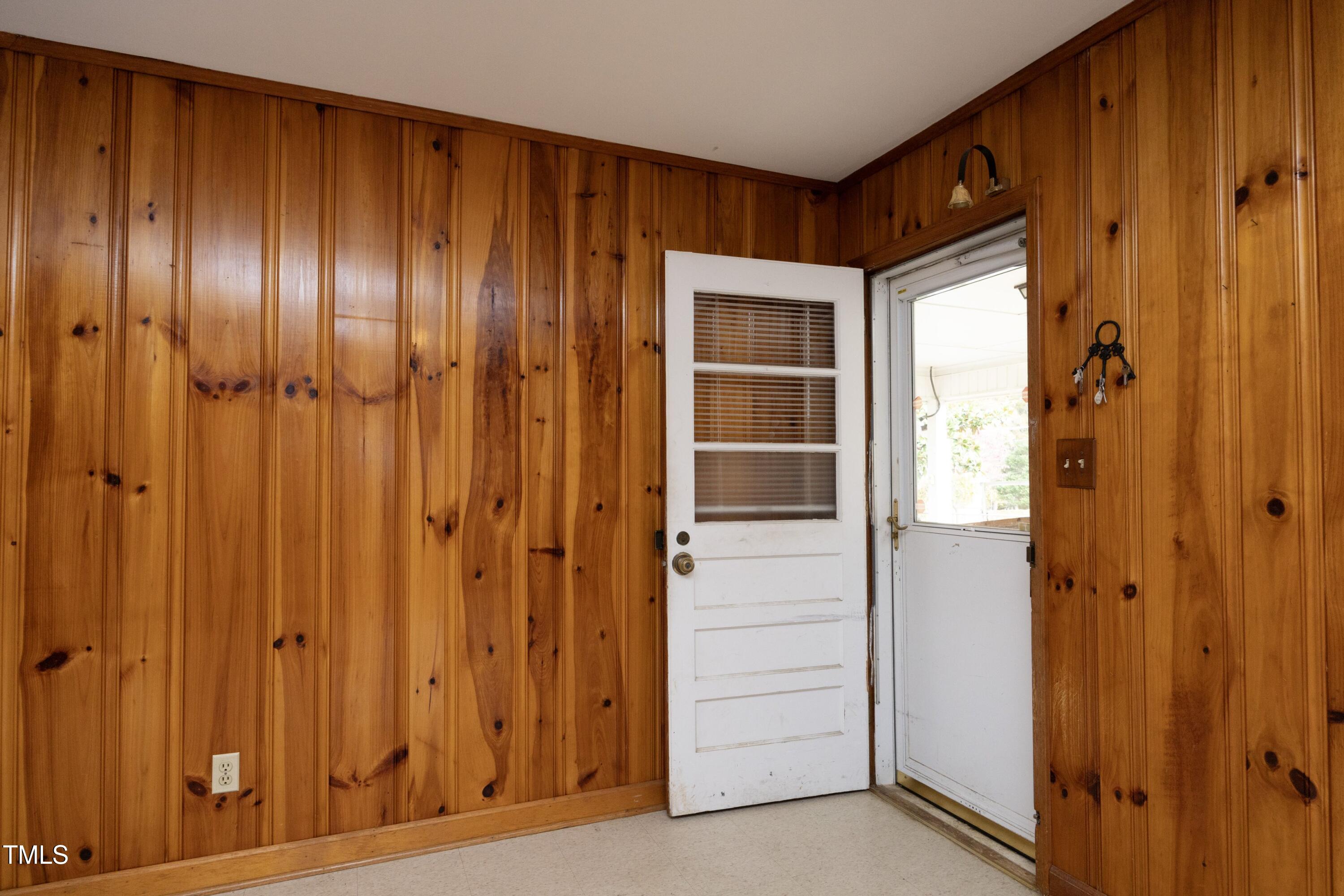 615 Locust Lane Raleigh, NC 27603 - Photo 12 of 28 14SideDoor