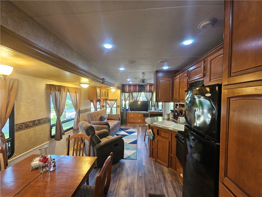 118 Dunns Corner Road Westerly, RI 02891 - Photo 14 of 22