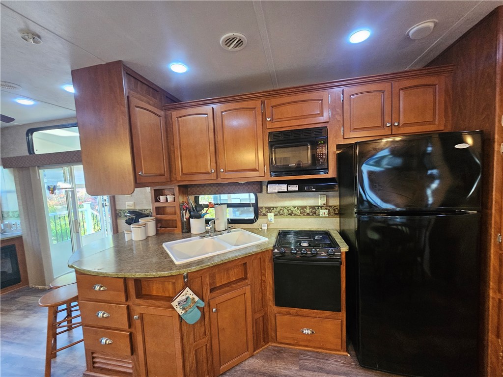 118 Dunns Corner Road Westerly, RI 02891 - Photo 16 of 22