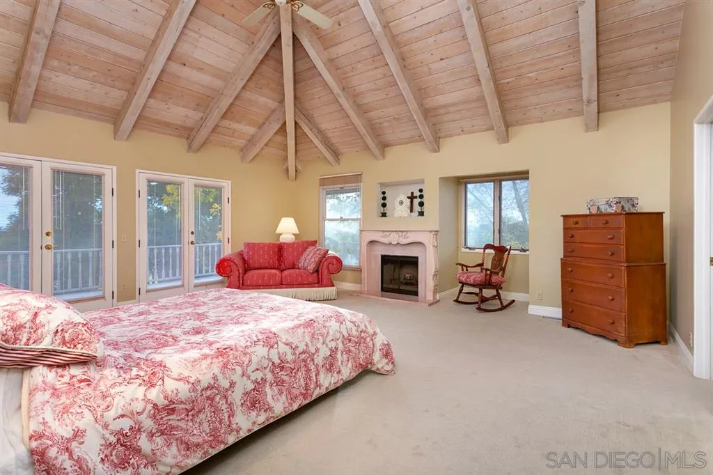 1154 Capra Way Fallbrook, CA 92028 - Photo 14 of 25 a bedroom with furniture