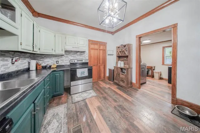 $182,500 | 103 South Pershing Street, Salem, MO 65560