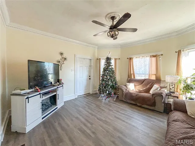 $182,500 | 103 South Pershing Street, Salem, MO 65560