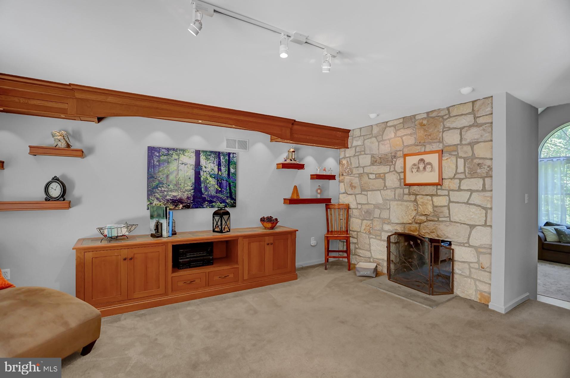 1185 Morgantown Road Morgantown, PA 19543 - Photo 10 of 54 Gallery Image 10