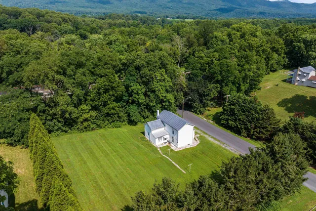 $193,000 | 100 Jr Avenue, Shenandoah, VA 22849