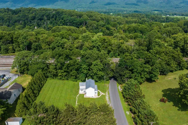 $193,000 | 100 Jr Avenue, Shenandoah, VA 22849