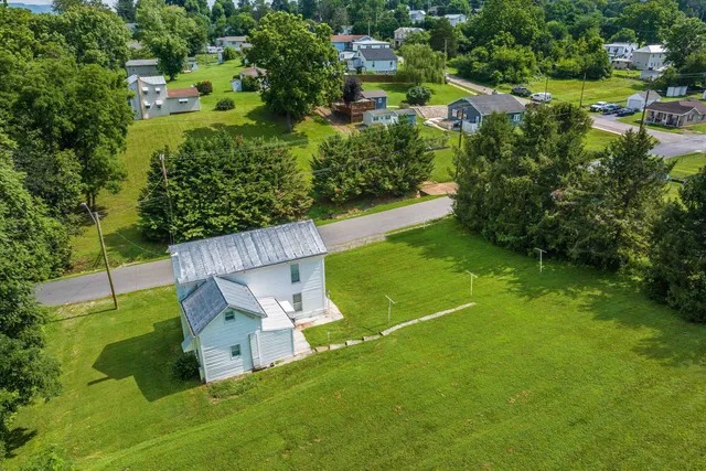 $193,000 | 100 Jr Avenue, Shenandoah, VA 22849