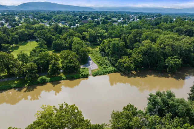 $193,000 | 100 Jr Avenue, Shenandoah, VA 22849