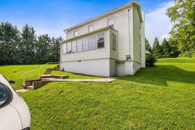 $193,000 | 100 Jr Avenue, Shenandoah, VA 22849