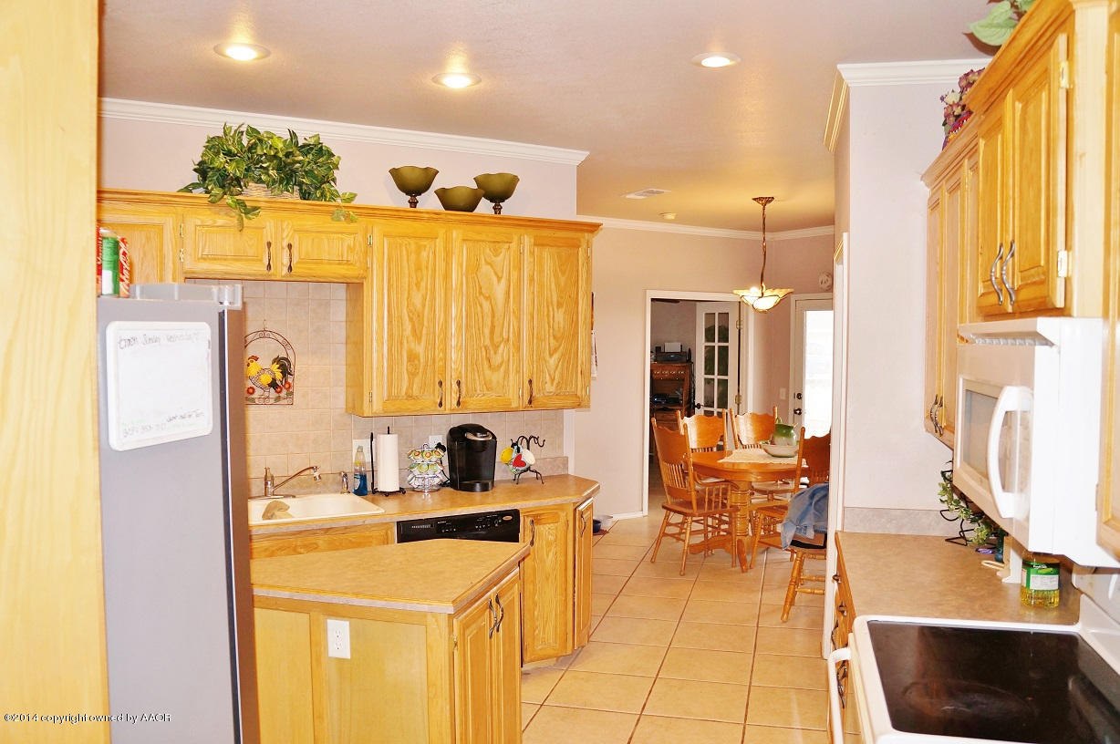 19801 Prairie Wind Road Bushland, TX 79124 - Photo 3 of 21 Kitchen