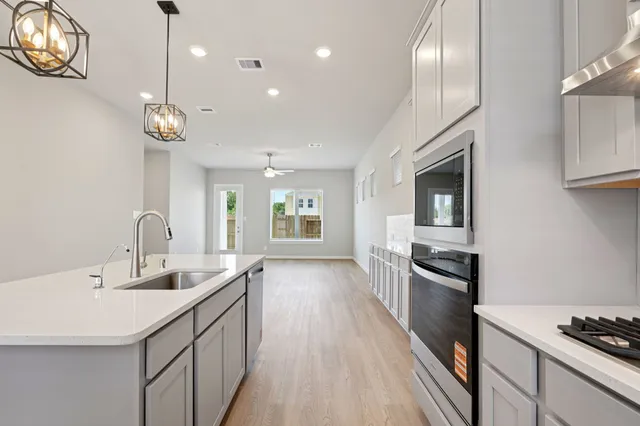 $340,020 | 619 Topwater Trail, Kemah, TX 77565