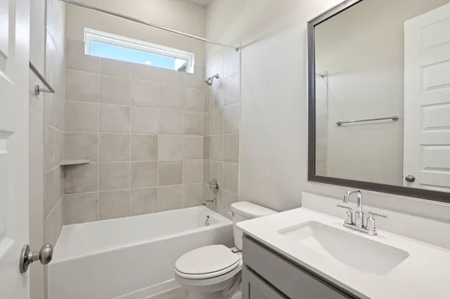 $340,020 | 619 Topwater Trail, Kemah, TX 77565