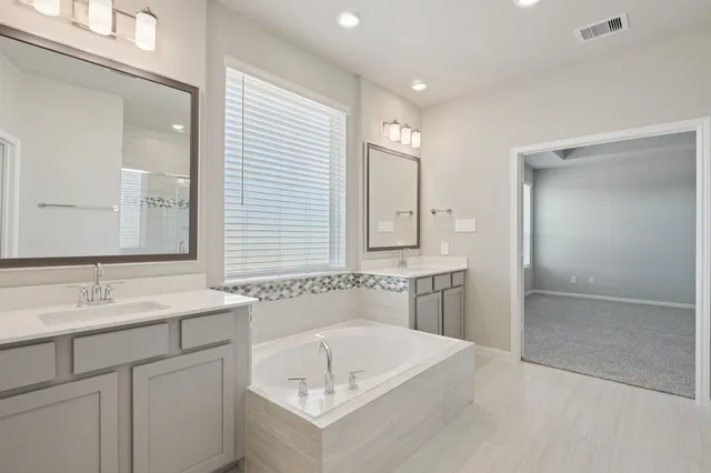 $340,020 | 619 Topwater Trail, Kemah, TX 77565