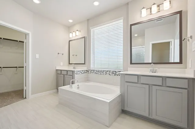 $340,020 | 619 Topwater Trail, Kemah, TX 77565