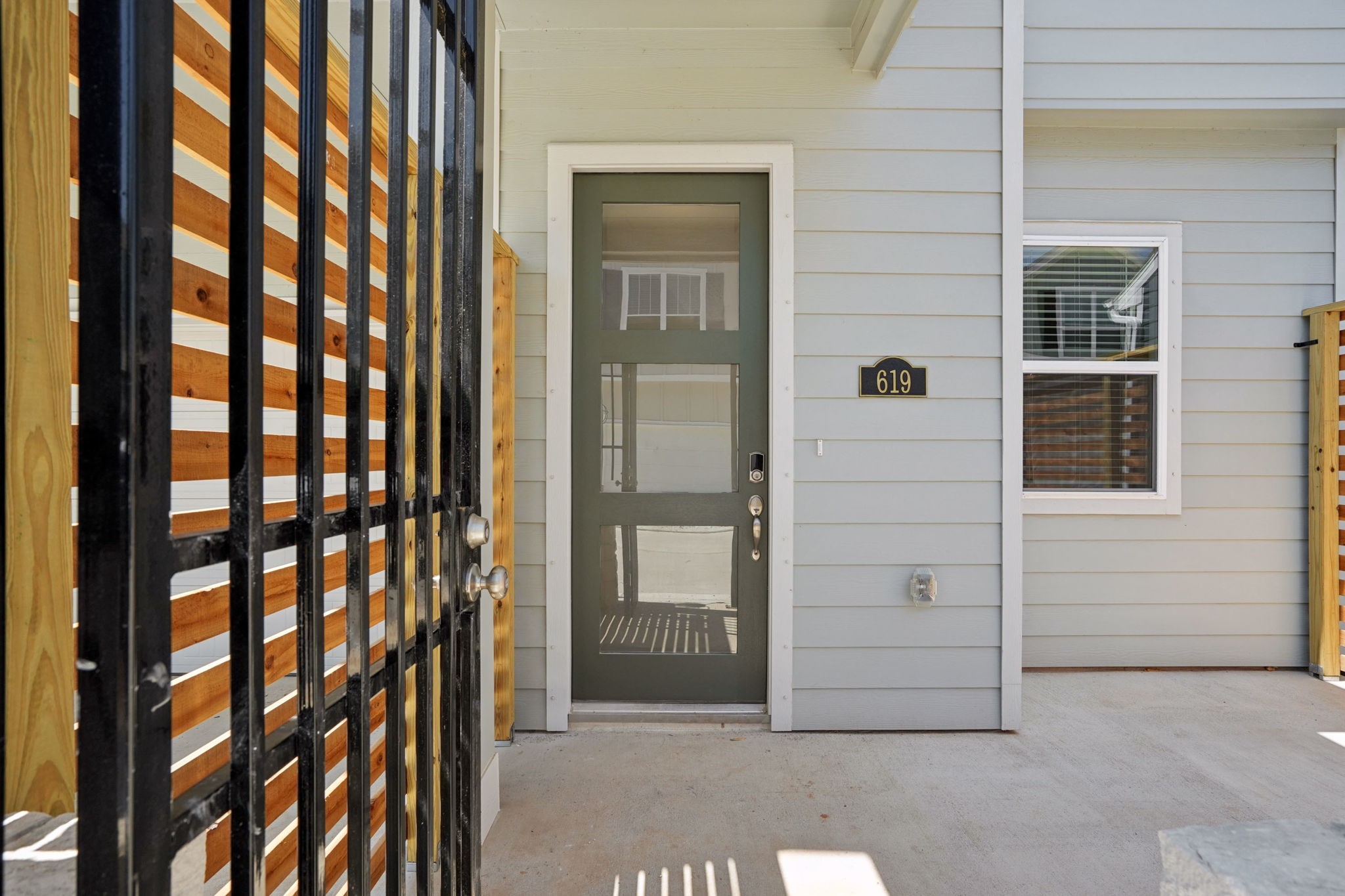 619 Topwater Trail Kemah, TX 77565 - Photo 5 of 39