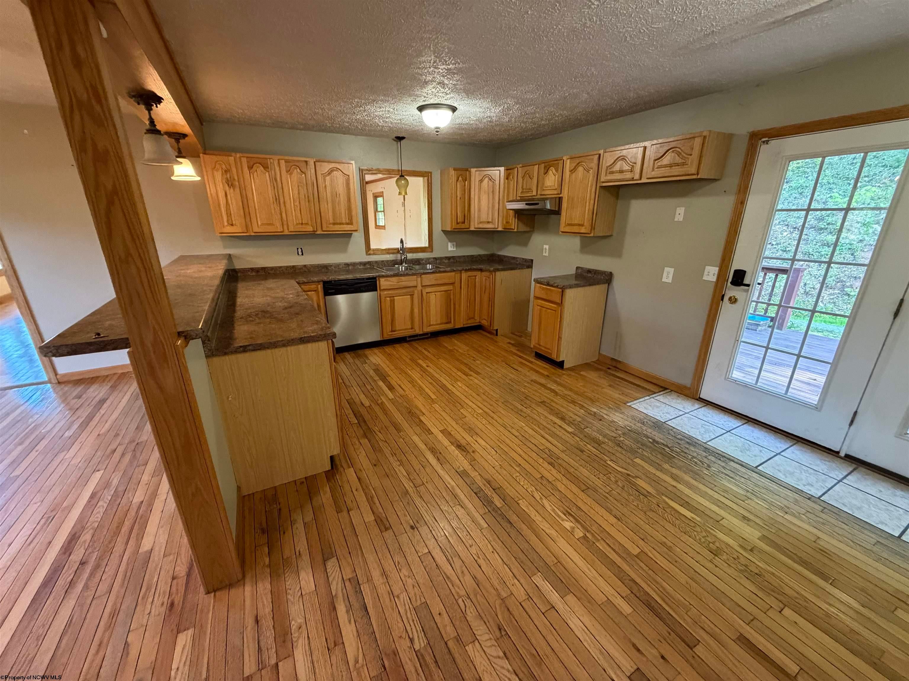 611 Hart Ranch Elkins, WV 26241 - Photo 12 of 36 Gallery Image 12