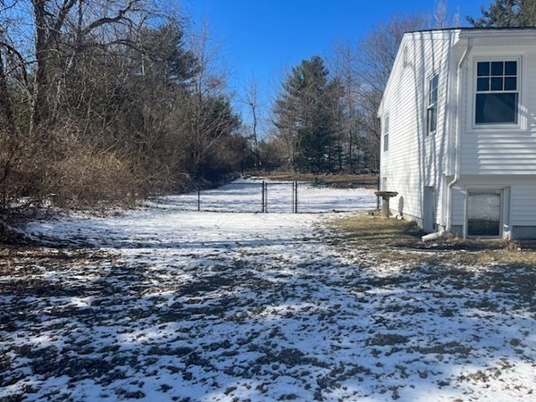 398 Nichols Road Barre, MA 01005 - Photo 3 of 31