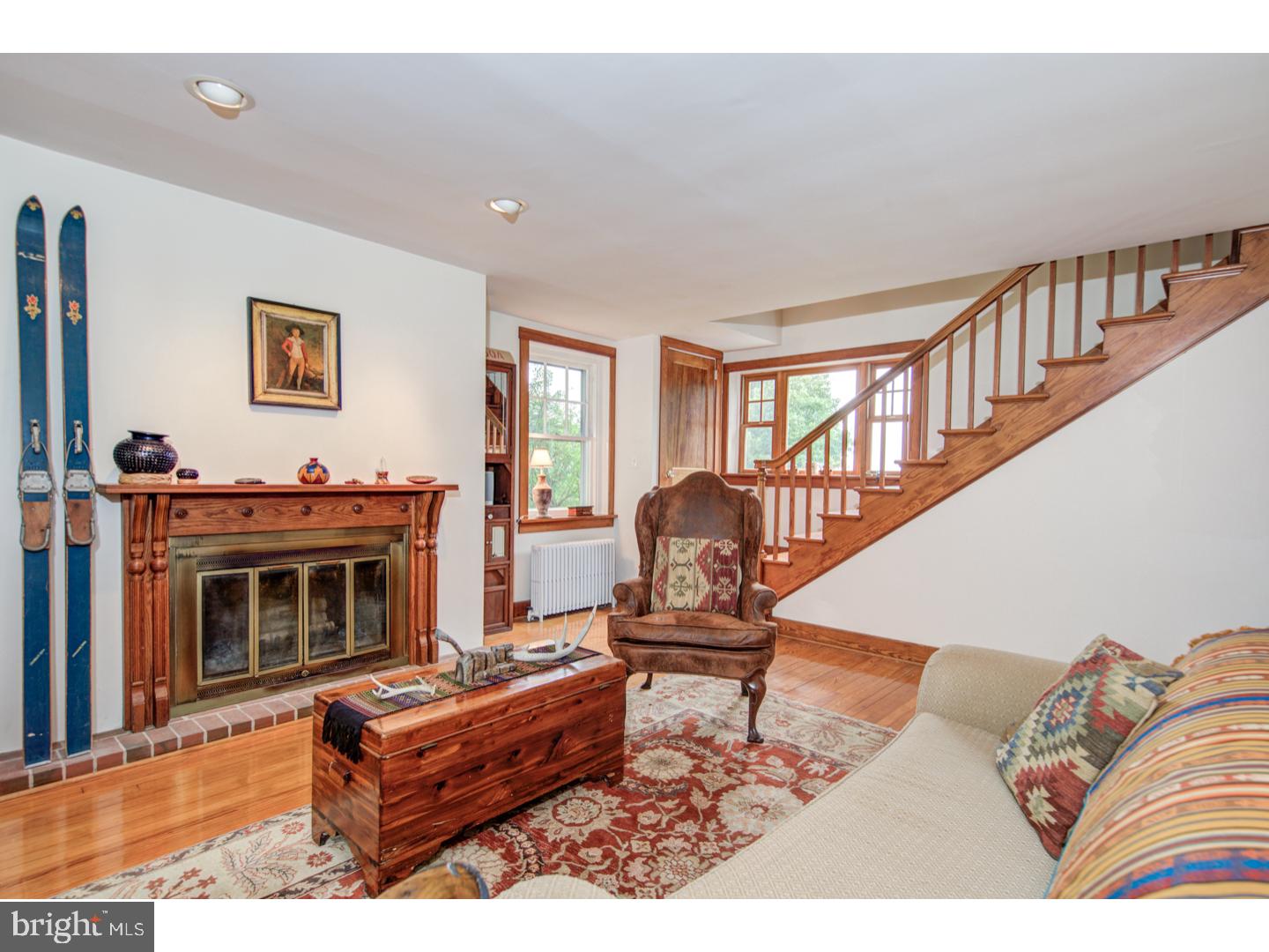 345 Diamond Rock Road Malvern, PA 19355 - Photo 12 of 25 Living Room