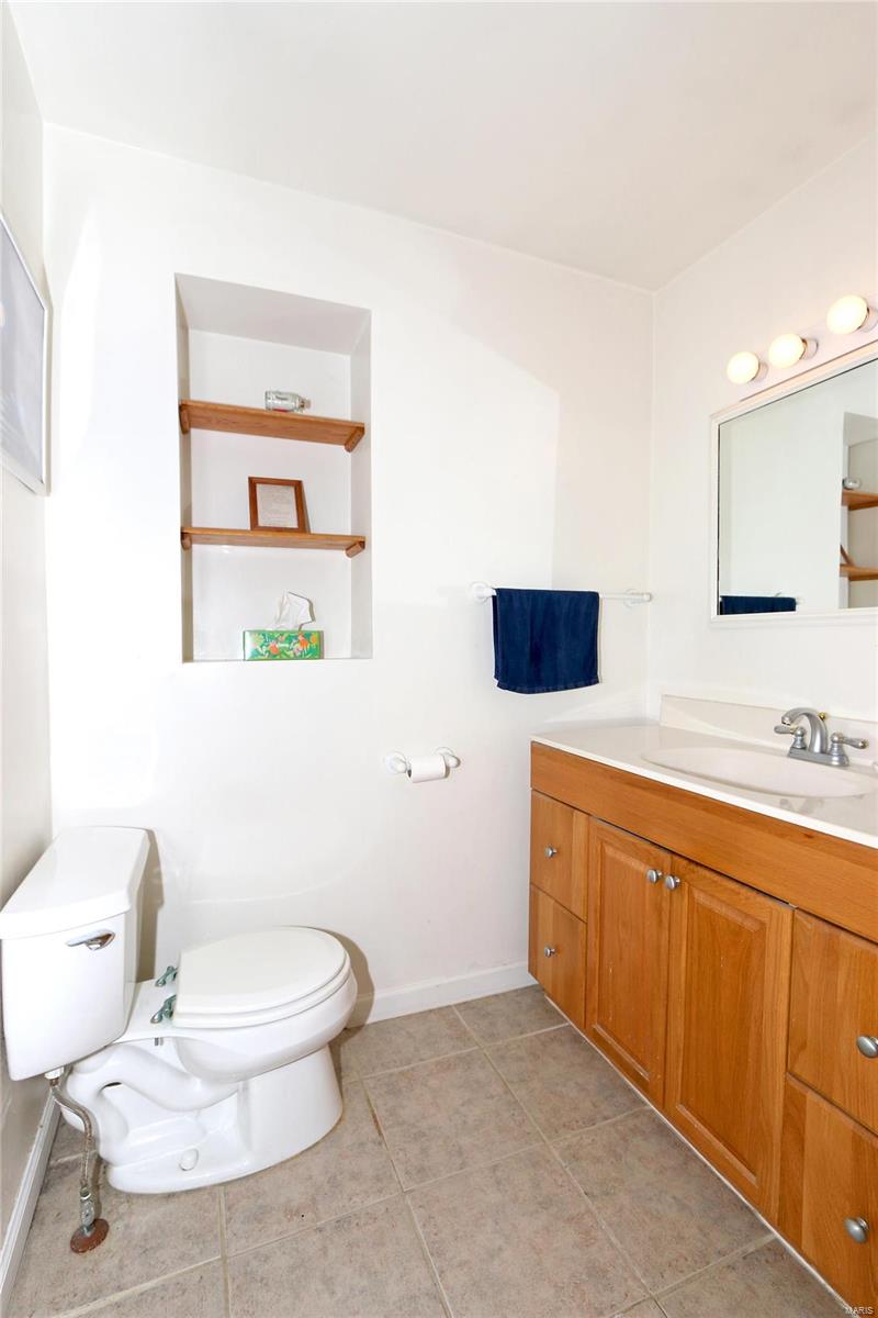 4527 Ringer Road St. Louis, MO 63129 - Photo 14 of 26 Gallery Image 14