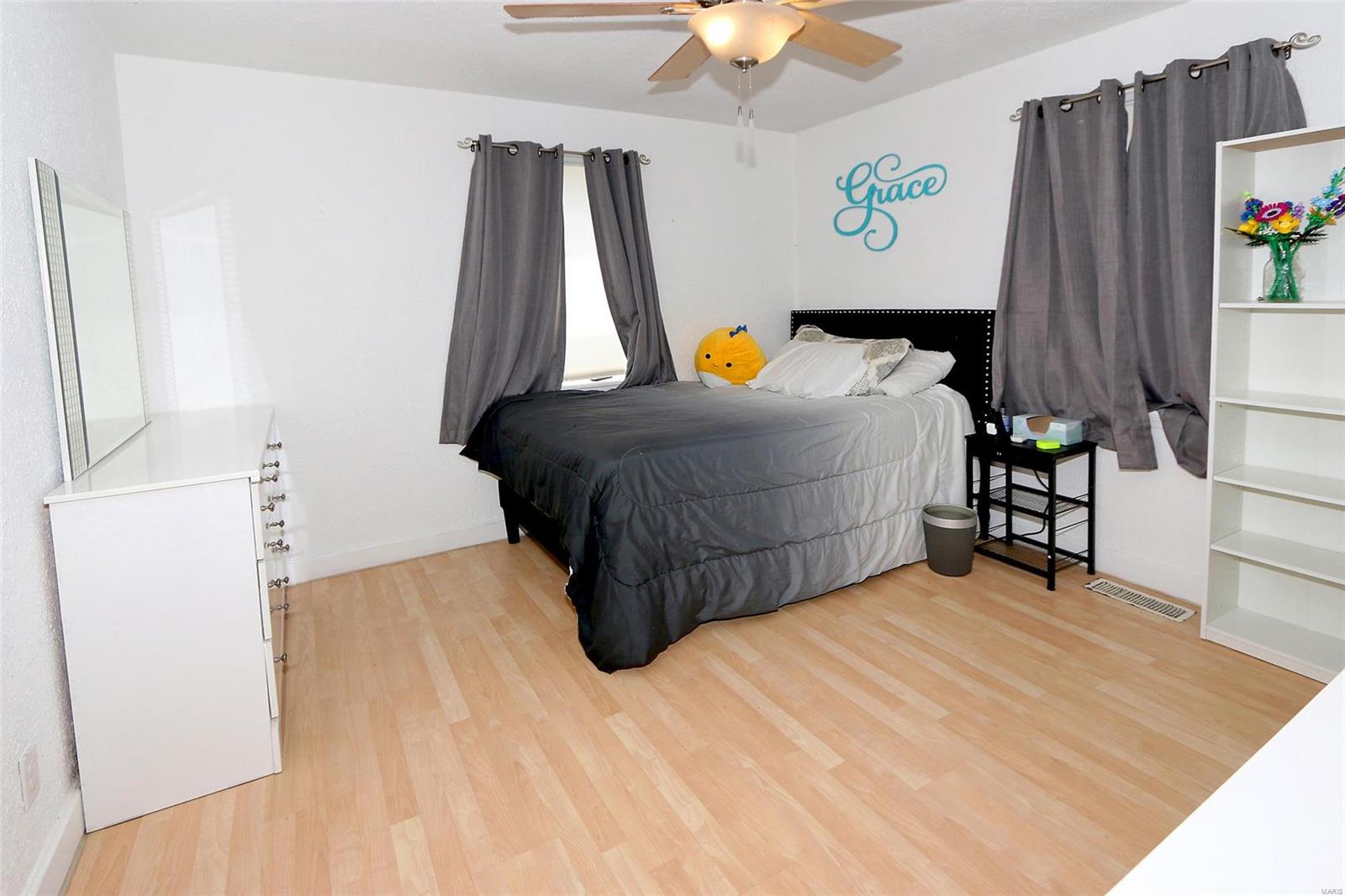 4527 Ringer Road St. Louis, MO 63129 - Photo 16 of 26 Gallery Image 16