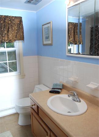 89 Concord Road Bedford, MA 01730 - Photo 11 of 15 Gallery Image 11