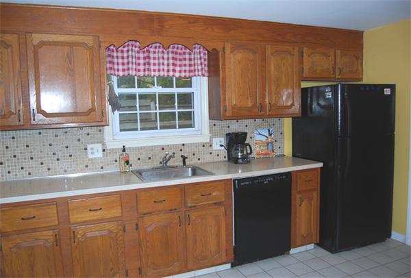 89 Concord Road Bedford, MA 01730 - Photo 3 of 15 Gallery Image 3