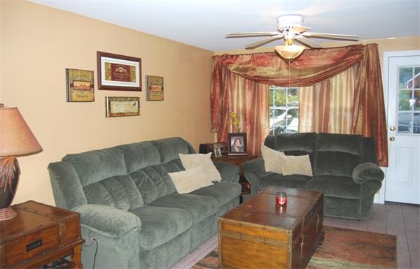 89 Concord Road Bedford, MA 01730 - Photo 7 of 15 Gallery Image 7