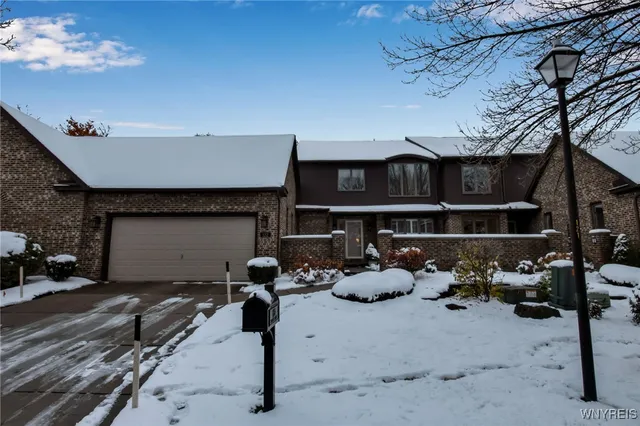 $549,900 | 122 Hidden Ridge Common, Amherst, NY 14221