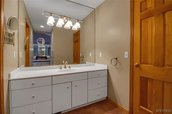 $525,000 | 122 Hidden Ridge Common, Amherst, NY 14221