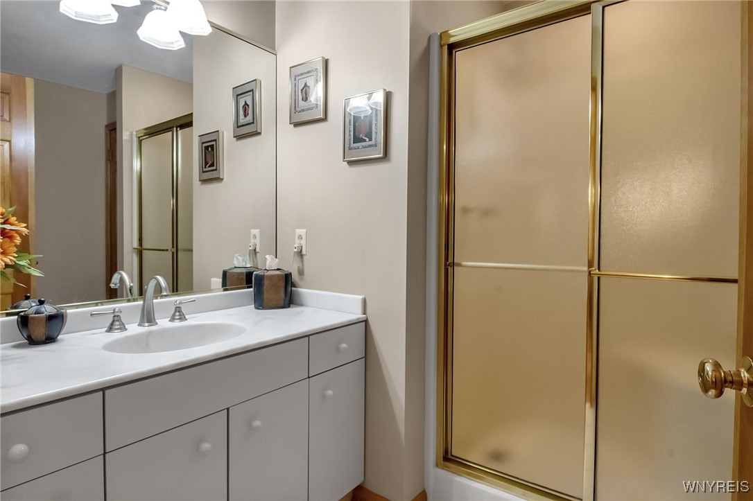 122 Hidden Ridge Common Amherst, NY 14221 - Photo 33 of 36