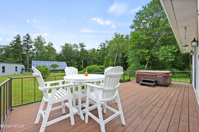 $795,000 | 4 Birch Hill Road, Peru, MA 01235