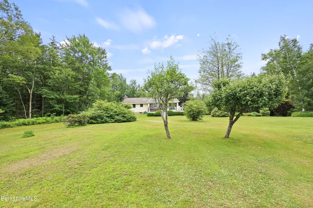 $795,000 | 4 Birch Hill Road, Peru, MA 01235