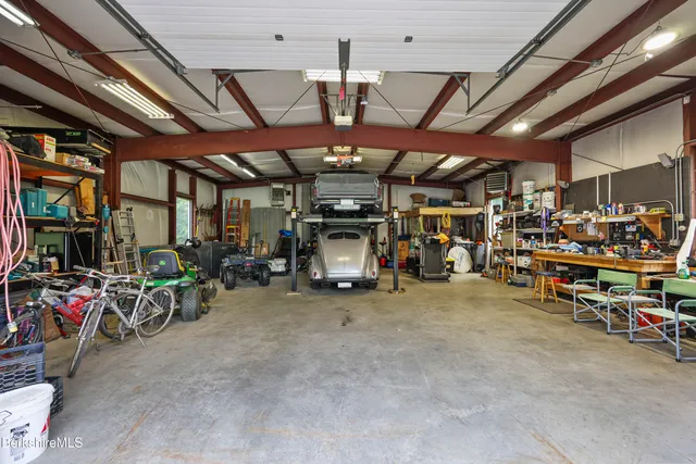 $795,000 | 4 Birch Hill Road, Peru, MA 01235