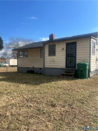 $1,500 | 809 Fort Henry Street, Petersburg, VA 23803