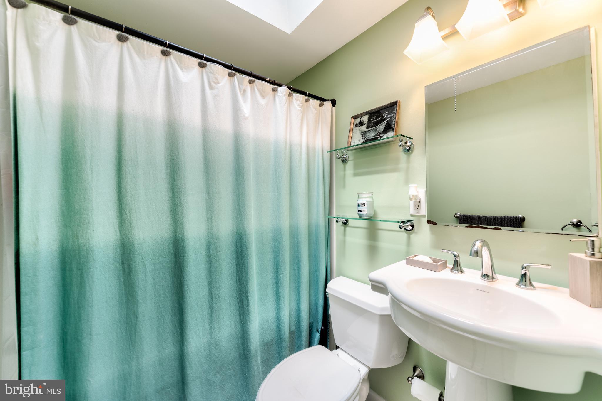 10822 Perrin Road Philadelphia, PA 19154 - Photo 11 of 21