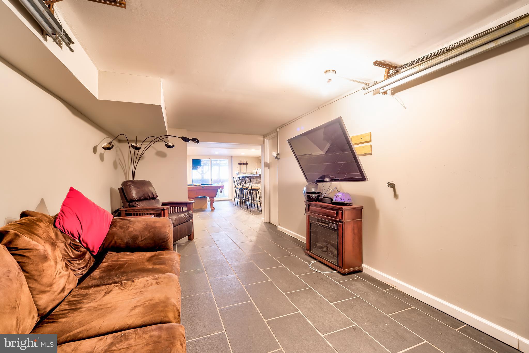 10822 Perrin Road Philadelphia, PA 19154 - Photo 15 of 21