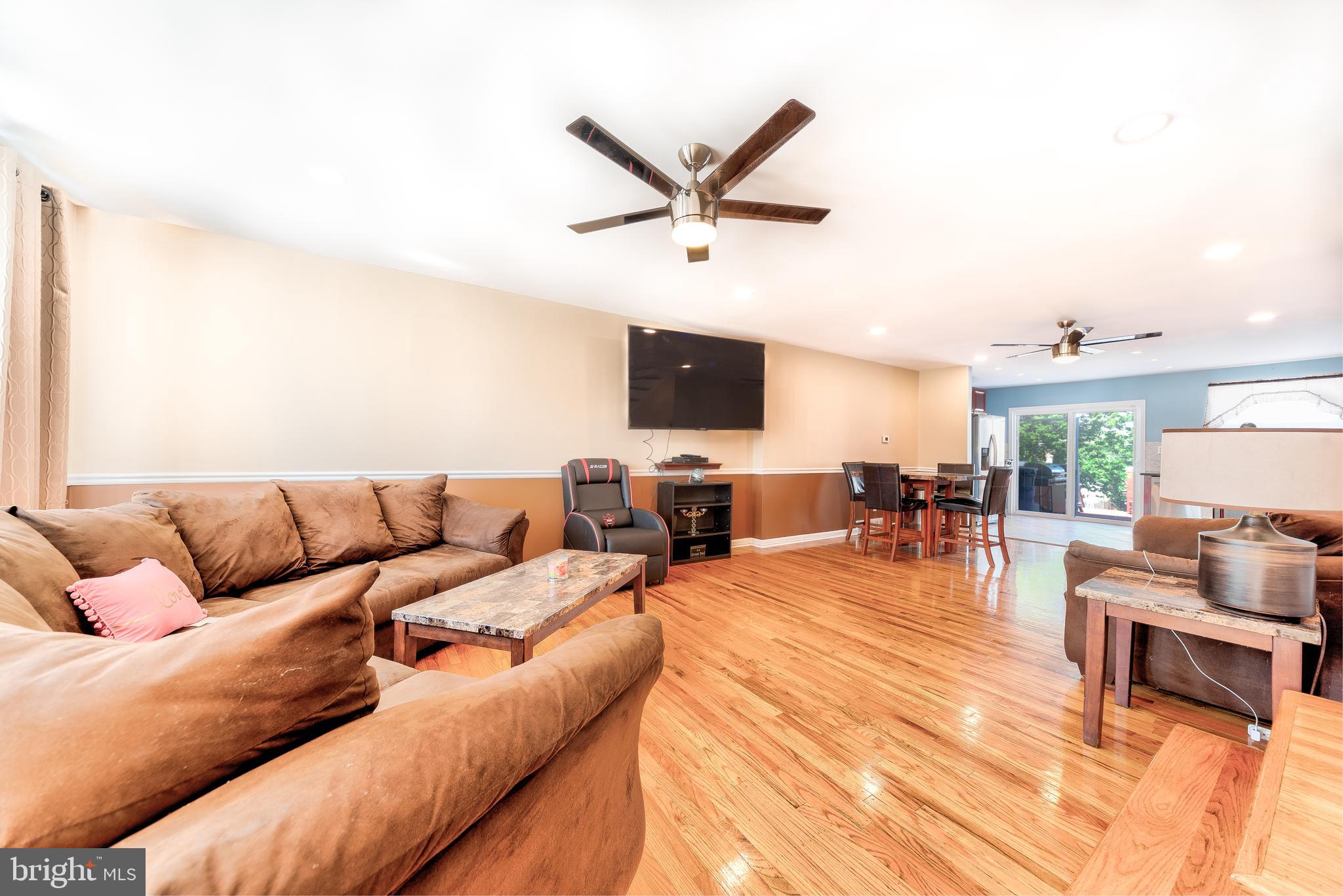 10822 Perrin Road Philadelphia, PA 19154 - Photo 3 of 21