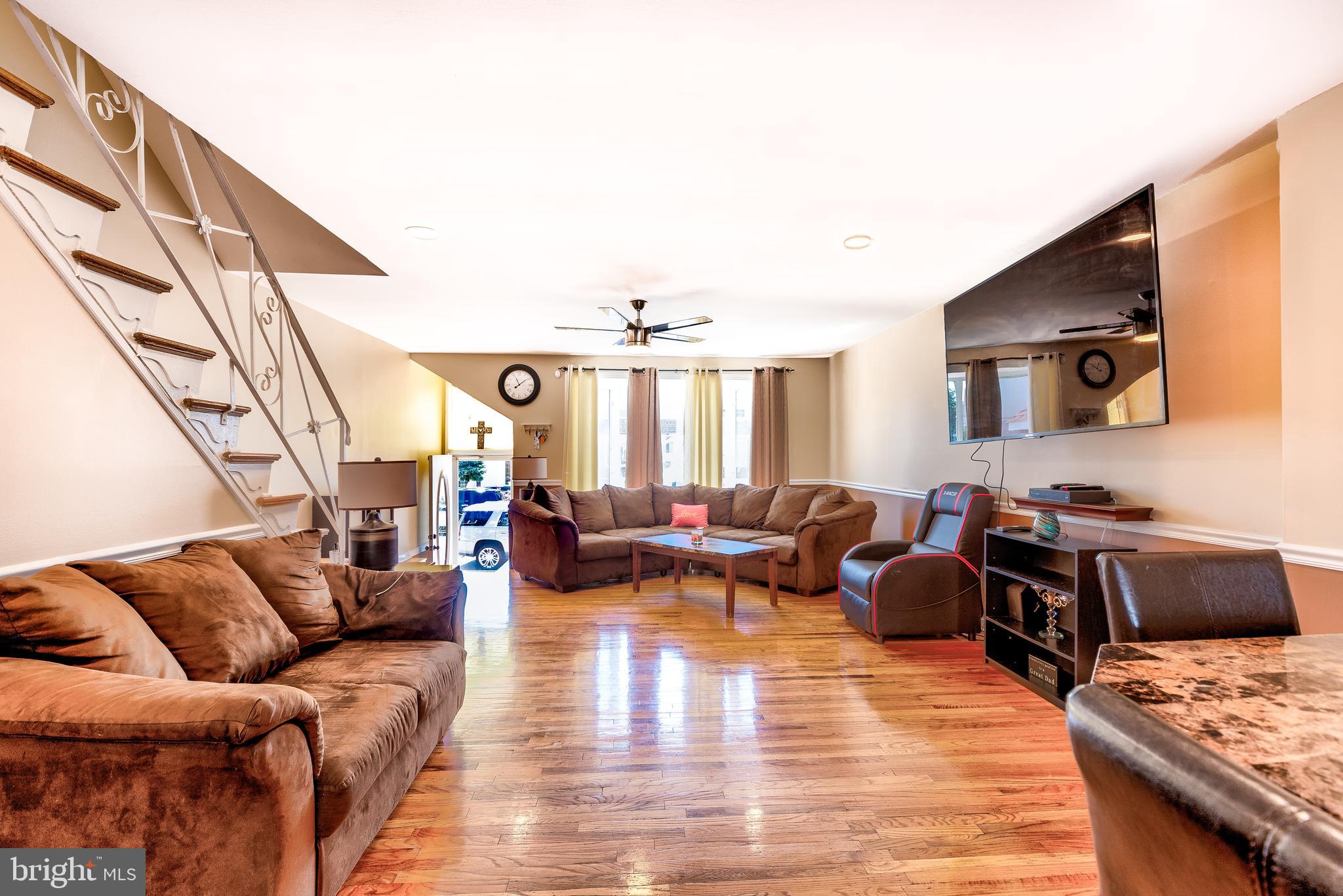 10822 Perrin Road Philadelphia, PA 19154 - Photo 5 of 21