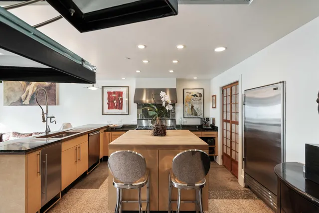 $2,750,000 | 517 King Street, Unit PH 1, Charleston, SC 29403