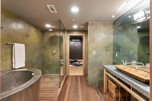 $2,750,000 | 517 King Street, Unit PH 1, Charleston, SC 29403