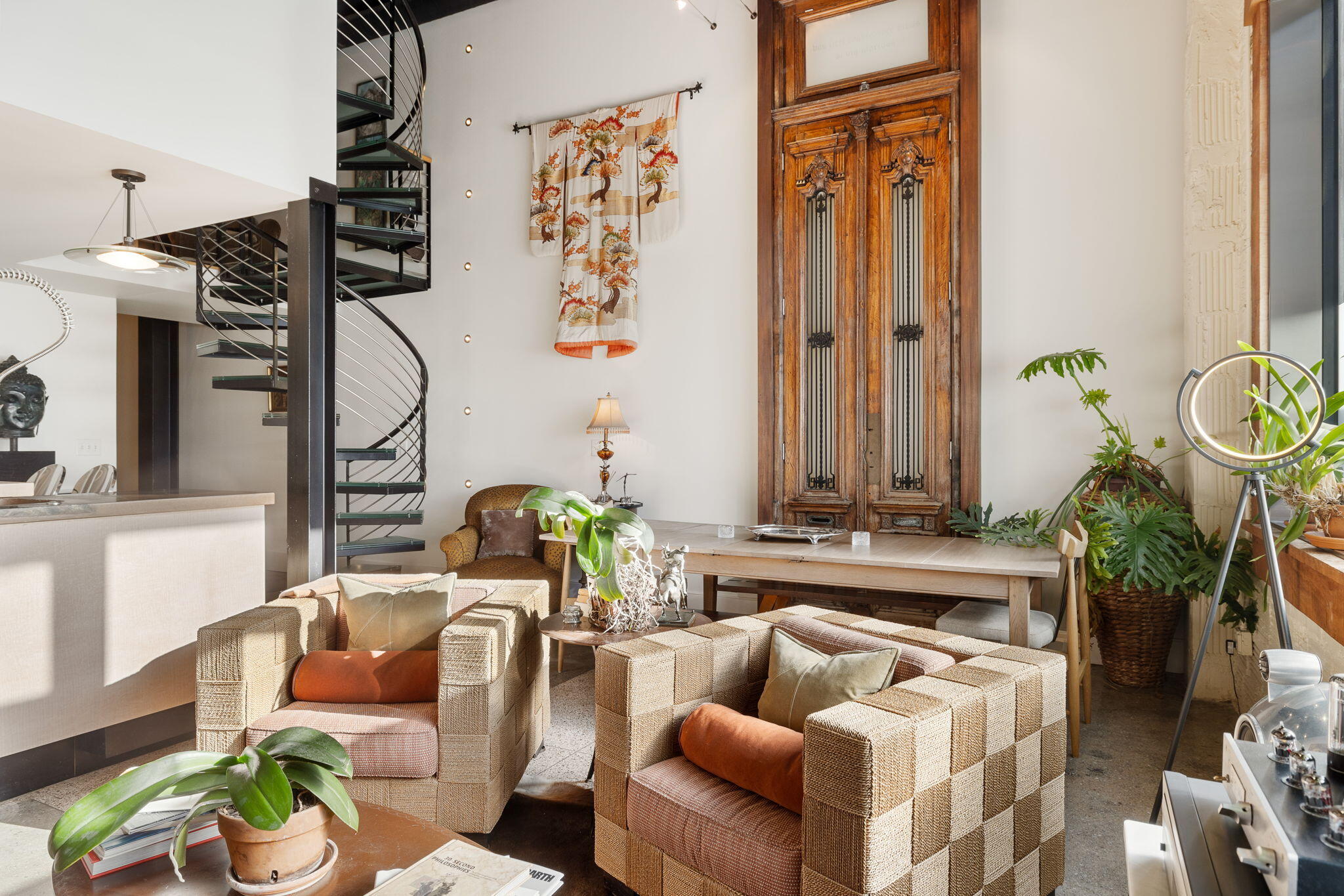 517 King Street, Unit PH 1 Charleston, SC 29403 - Photo 7 of 35 14-web-or-mls-014-517KingSt-Unit1and10-C