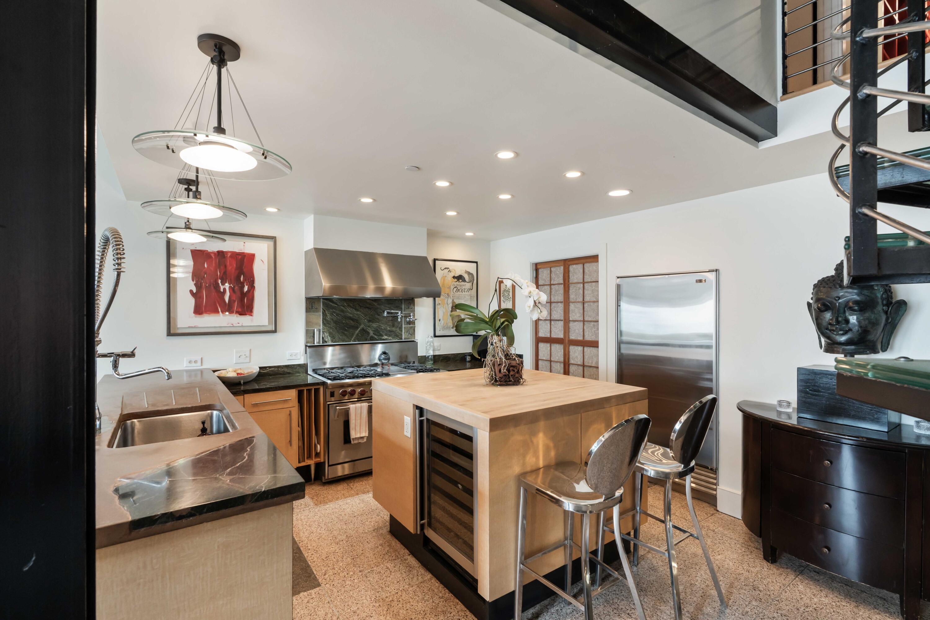 517 King Street, Unit PH 1 Charleston, SC 29403 - Photo 8 of 35 kitchen back to pantry