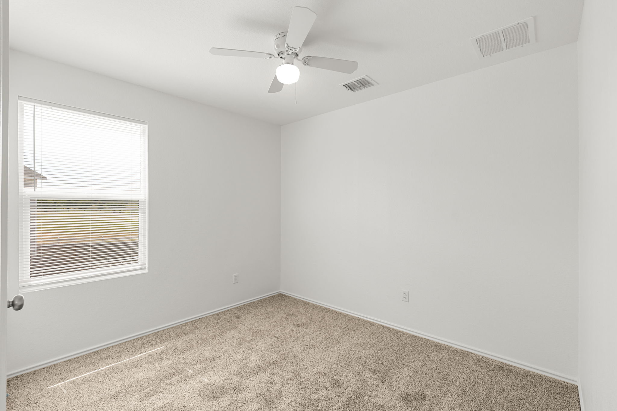 424 Marty Allen Loop Jarrell, TX 76537 - Photo 23 of 36 Gallery Image 23