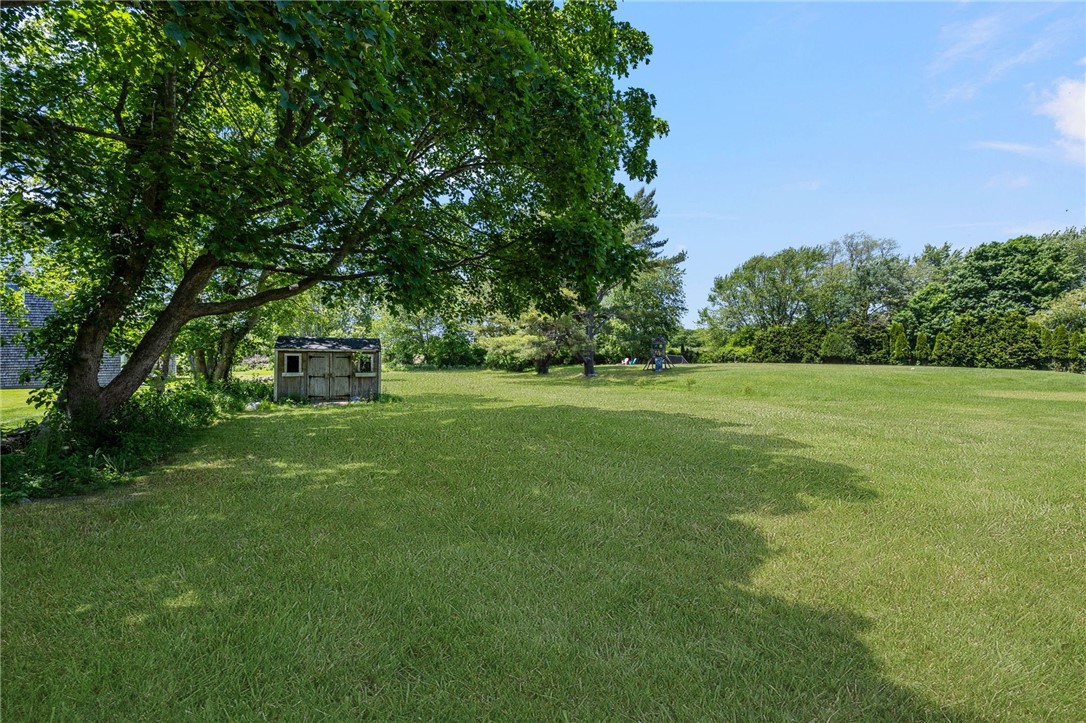 469 Wapping Road Portsmouth, RI 02871 - Photo 13 of 38