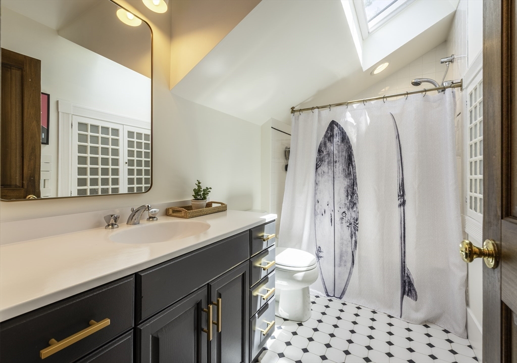 7 Emily Lane Gloucester, MA 01930 - Photo 24 of 42