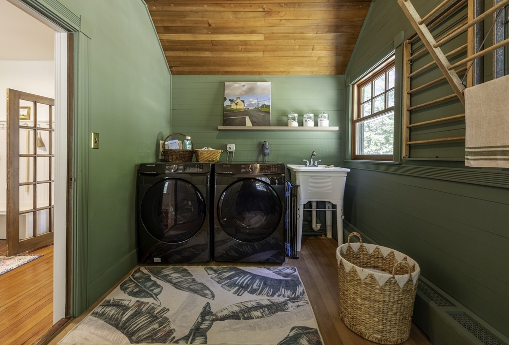 7 Emily Lane Gloucester, MA 01930 - Photo 33 of 42