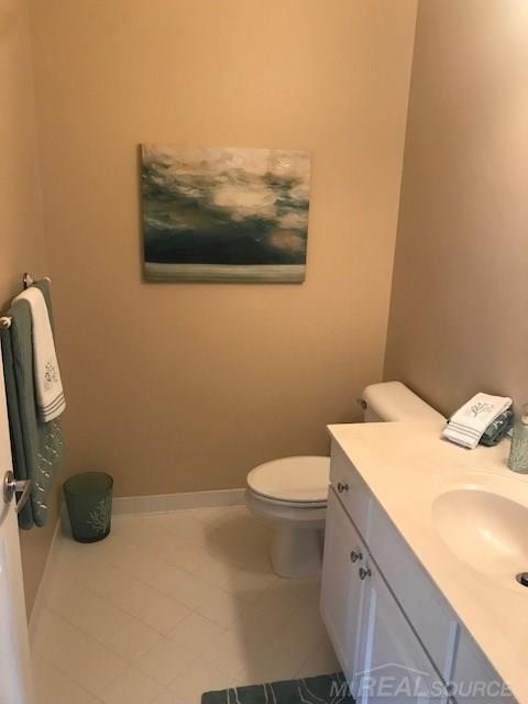 1659 Maple Creek Court Rochester, MI 48306 - Photo 42 of 48 First Floor Lav